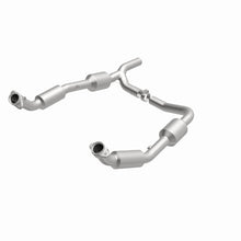 Load image into Gallery viewer, MagnaFlow Direct Fit Catalytic Converter OEM 07-08 Ford E-150