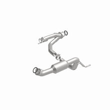 Load image into Gallery viewer, MagnaFlow Direct Fit Catalytic Converter 05-11 Toyota Tacoma 4.0L