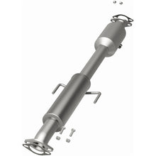 Load image into Gallery viewer, Magnaflow 2015 Kia Optima 2.4L Direct Fit Cat Converter (California Grade)