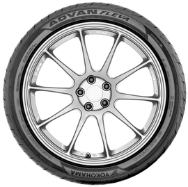 Yokohama Advan Fleva V701 Tire - 215/55R16 93W