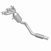 Load image into Gallery viewer, MagnaFlow Direct Fit Catalytic Converter 2018-2021 Ford EcoSport Single Manifold 2L