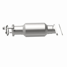 Load image into Gallery viewer, MagnaFlow Direct Fit Catalytic Converter 2011 Kia Sorento 3.5 Underbody