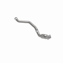 Load image into Gallery viewer, MagnaFlow Direct Fit Catalytic Converter 13-14 Mercedes-Benz GL450 V8 4.6 OEM Underbody