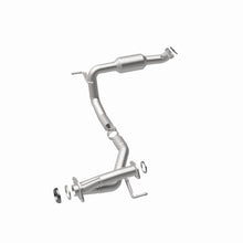 Load image into Gallery viewer, MagnaFlow Direct Fit Catalytic Converter 05-11 Toyota Tacoma 4.0L