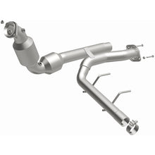 Load image into Gallery viewer, MagnaFlow Direct Fit Catalytic Converter 21-23 F-150 3.5 Right OEM