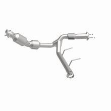 Load image into Gallery viewer, MagnaFlow Direct Fit Catalytic Converter 2021 Ford F-150 Right Underbody 3.5L