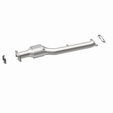 Load image into Gallery viewer, MagnaFlow Direct Fit Catalytic Converter 2006-2007 Subaru Impreza 2.5L