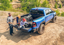 Load image into Gallery viewer, Retrax 19-22 Ford Ranger (6ft. Bed) Retrax IX