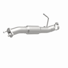 Load image into Gallery viewer, MagnaFlow Direct Fit Catalytic Converter 2001-2006 Chevrolet Silverado 3500