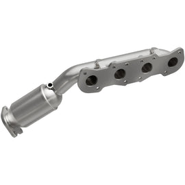 MagnaFlow Direct Fit Catalytic Converter 12-16 Hyundai Equus V8 5.0L Manifold