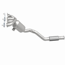 Load image into Gallery viewer, MagnaFlow Direct Fit Catalytic Converter 2018-2021 Ford EcoSport Single Manifold 2L