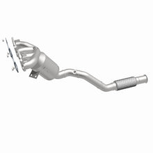 Load image into Gallery viewer, MagnaFlow Direct Fit Catalytic Converter 2018-2021 Ford EcoSport Single Manifold 2L