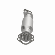 Load image into Gallery viewer, MagnaFlow Direct Fit Catalytic Converter 2011 Kia Sorento 3.5 Underbody