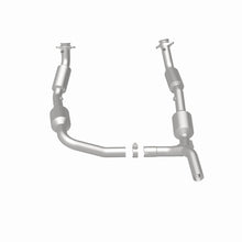 Load image into Gallery viewer, MagnaFlow Direct Fit Catalytic Converter OEM 07-08 Ford E-150