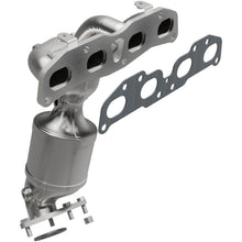 Load image into Gallery viewer, MagnaFlow Direct Fit Catalytic Converter 08-13 Nissan Rogue 2.5L CA