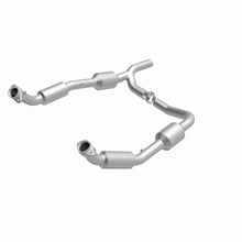 Load image into Gallery viewer, MagnaFlow Direct Fit Catalytic Converter OEM 07-08 Ford E-150