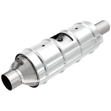 Load image into Gallery viewer, MagnaFlow DF Catalytic Conv 00-05 Ford Excursion / 99-04 F-250 SD / 99-04 F-350 SD (California)