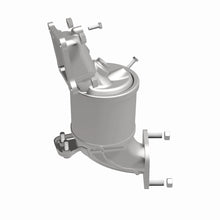 Load image into Gallery viewer, MagnaFlow Direct Fit Catalytic Converter 21-22 Kia Sorento 2.5L OEM