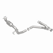 Load image into Gallery viewer, MagnaFlow Direct Fit Catalytic Converter 05-11 Toyota Tacoma 4.0L