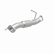 Load image into Gallery viewer, MagnaFlow Direct Fit Catalytic Converter 2001-2006 Chevrolet Silverado 3500
