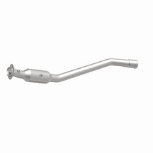 Load image into Gallery viewer, MagnaFlow Direct Fit Catalytic Converter 13-14 Mercedes-Benz GL450 V8 4.6 OEM Underbody