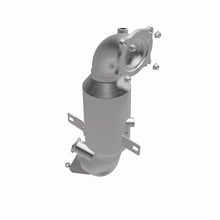 Load image into Gallery viewer, MagnaFlow Direct Fit Catalytic Converter 18-20 Alfa Romeo Giulia Single Underbody 2L