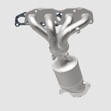 Load image into Gallery viewer, MagnaFlow Direct Fit Catalytic Converter 08-13 Nissan Rogue 2.5L CA