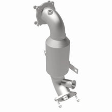 Load image into Gallery viewer, MagnaFlow Direct Fit Catalytic Converter 18-20 Alfa Romeo Giulia Single Underbody 2L