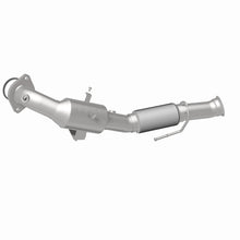 Load image into Gallery viewer, MagnaFlow Direct Fit Catalytic Converter 16-17 Ford Focus 2.3L Underbody
