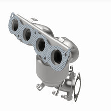 Load image into Gallery viewer, Magnaflow 14-16 Kia Forte 1.8L Direct Fit Cat Converter