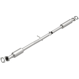 MagnaFlow Direct Fit Catalytic Converter OEM 14-15 Hyundai Tucson 2.0L Underbody