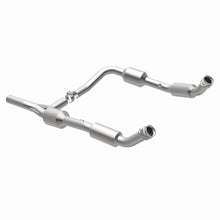 Load image into Gallery viewer, MagnaFlow Direct Fit Catalytic Converter OEM 07-08 Ford E-150