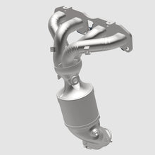 Load image into Gallery viewer, MagnaFlow Direct Fit Catalytic Converter 08-13 Nissan Rogue 2.5L CA