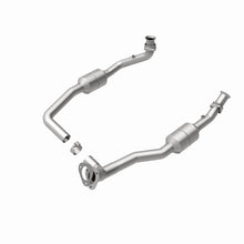 Load image into Gallery viewer, MagnaFlow Direct Fit Catalytic Converter 2002 Ford E-Series Vans 5.4L