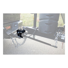 Load image into Gallery viewer, Curt Short Trunnion Bar Weight Distribution Hitch (8000-10000lbs 28-3/8in Bars)