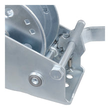 Load image into Gallery viewer, Curt Hand Winch w/20ft Strap (1400lbs 7-1/2in Handle)