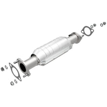 Load image into Gallery viewer, MagnaFlow Direct Fit Catalytic Converter 03-06 Outlander 2.4L