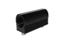 Load image into Gallery viewer, Aeromotive 96-04 Ford 4.6 L Fuel Rail Pressure Sensor Adapter Log (-08 AN inlet / outlet)