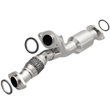 Load image into Gallery viewer, MagnaFlow Direct Fit Catalytic Converter 96-97 Lexus GS300 3.0L