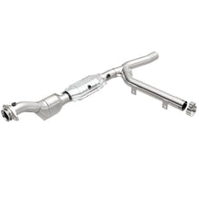 Load image into Gallery viewer, MagnaFlow Direct Fit Catalytic Converter F150 Truck 97-98 V8 4.6L 2W