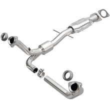 Load image into Gallery viewer, MagnaFlow Direct Fit Catalytic Converter Chevy S-10 00-02 OEM