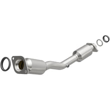 Load image into Gallery viewer, MagnaFlow Direct Fit Catalytic Converter 2009-2013 Cube 1.8 L Underbody