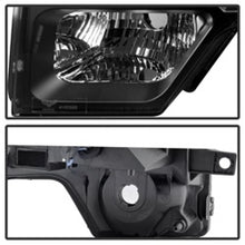 Load image into Gallery viewer, xTune Ford F150 09-14 Projector Headlights Halogen Model Only LED Halo Black PRO-JH-FF15009-CFB-BK