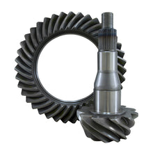 Load image into Gallery viewer, Yukon Gear USA Standard Ring &amp; Pinion Gear Set for 2011 &amp; up Ford 9.75in in a 5.13 Ratio