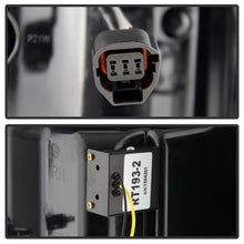 Load image into Gallery viewer, Spyder Land Rover Discovery 3 LR3 05-09 Light Bar LED Tail Lights Black ALT-YD-LRD05-LED-BK