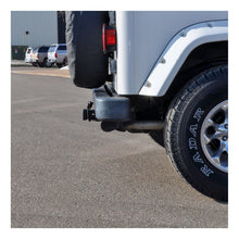 Load image into Gallery viewer, Curt 97-06 Jeep Wrangler Class 3 Trailer Hitch w/2in Receiver BOXED