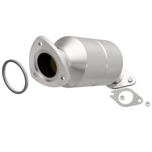 Load image into Gallery viewer, MagnaFlow Direct Fit Catalytic Converter 07-08 GM SUV 3.6L Rear OEM