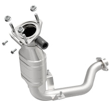 Load image into Gallery viewer, MagnaFlow Direct Fit Catalytic Converter 01-04 Ford Escape