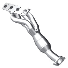 Load image into Gallery viewer, MagnaFlow Direct Fit Catalytic Converter 07 Titan 5.6L P/S manif OEM