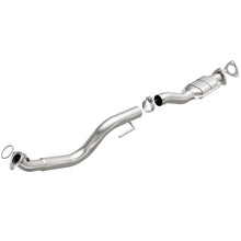 Load image into Gallery viewer, MagnaFlow Direct Fit Catalytic Converter 03-07 GM 2500/3500 P/S OEM